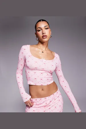 Kaiia Top de pijama corto rosa con cuello ancho, detalle de lazo y estampado de lazos exclusivo de (parte de un conjunto)-Multicolor