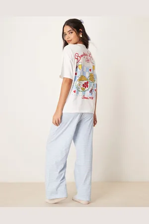 ASOS Pijama de camiseta extragrande y pantalones de pernera ancha con estampado "Breakfast Lovers" de