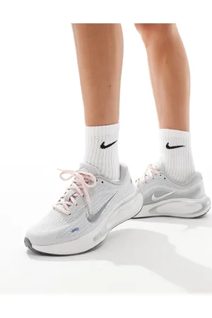 Nike Zapatillas de deporte grises Journey Run de