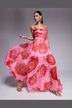 Forever New Vestido largo rojo con estampado floral y cuerpo fruncido de tejido transparente de