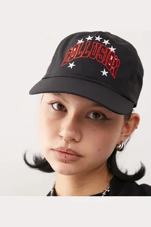 COLLUSION Gorra negra con bordado y estampado de estrellas de