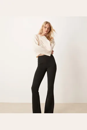 Gina Tricot Pantalones de campana negros de punto liso de