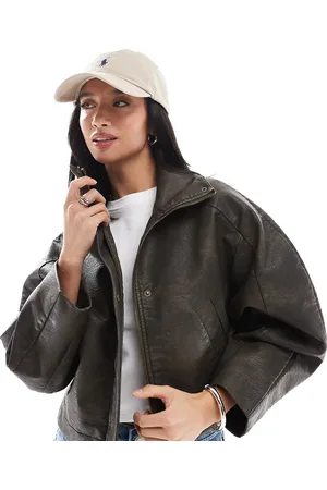 ASOS Chaqueta bomber con cuello alzado de tejido efecto cuero de ASOS DESIGN Petite