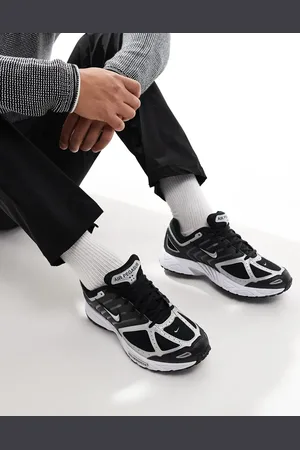 Nike Zapatillas de deporte negras y plateado metalizado Pegasus 2005 de