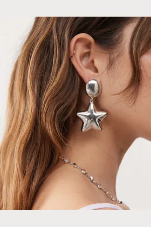 Reclaimed Pendientes plateados con diseño colgante de estrella de