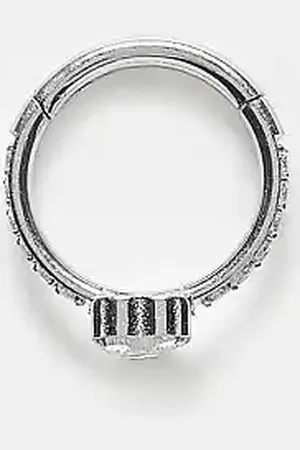 Kingsley Ryan Pendiente de 8 mm plateado con detalle de cristal en forma de corazón y cierre de bisagra de