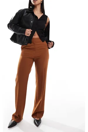ASOS Pantalones de sastre color de corte recto slim de -Marrón