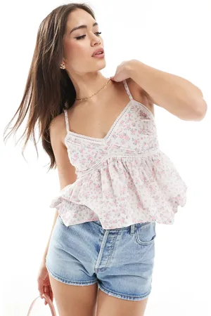 Hollister Top de tirantes con bajo asimétrico de