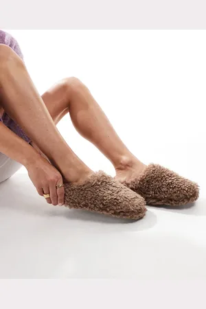 Loungeable Pantuflas marrón chocolate de tejido de pelo largo de