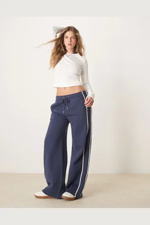 Abercrombie & Fitch Joggers azul añil básico de talle medio y pernera ancha con detalle estampado de
