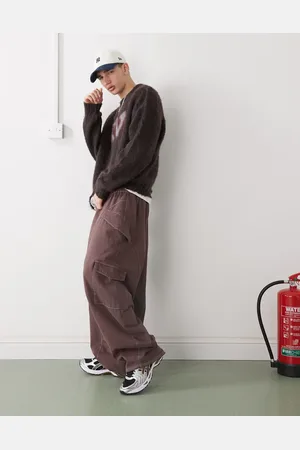 COLLUSION Pantalones negro con lazada extragrande de -Morado