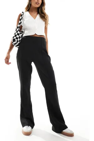 VERO MODA Pantalones de campana negros de corte slim con pinzas en la parte delantera de