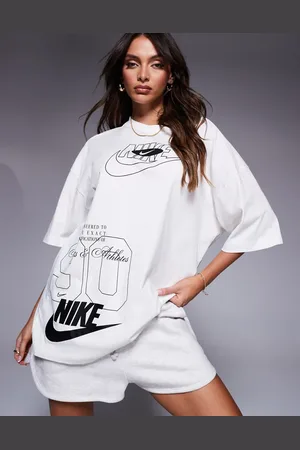 Nike Camiseta blanca extragrande Street Dance de