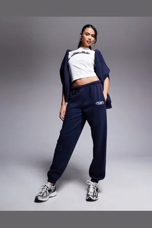 Kaiia Joggers con bajos ajustados y logo bordado Studio de (parte de un conjunto)