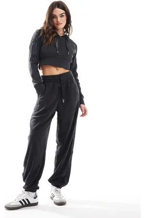 adidas Joggers negros de felpa de (parte de un conjunto)-Gris