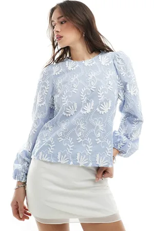 Object Top azul pálido de manga larga con apliques de