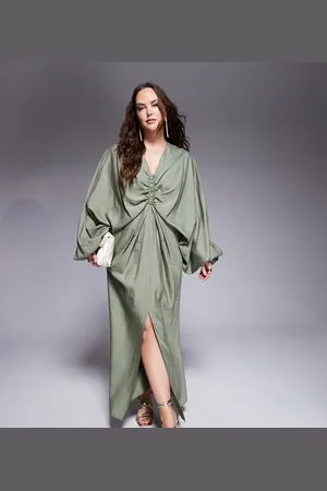 ASOS Vestido largo caqui claro escotado con diseño elástico y mangas blusón de ASOS DESIGN Curve-Verde