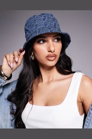 Armani Exchange Sombrero de pescador azul medio con diseño de monograma de Armani