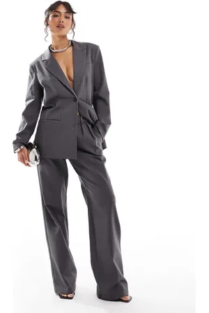 Pretty Lavish Pantalones gris carbón de pernera ancha con pinzas de (pantalones de pernera ancha