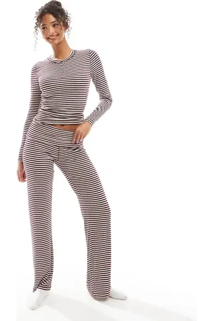 Cotton On Pantalones de estar por casa a rayas burdeos con cinturilla plegada Sleep Recovery de Cotton On (parte de un conjunto)