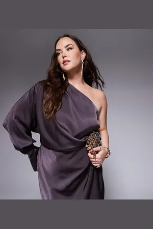 ASOS Vestido largo marrón asimétrico con pliegues de ASOS DESIGN