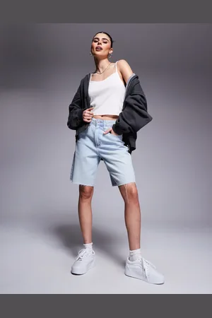 Vans Pantalones cortos azules de corte alargado con diseño recortado Sirelle de