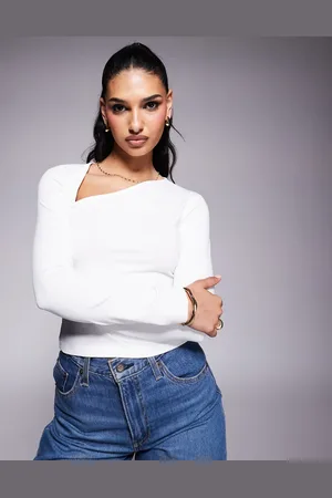 ASOS Top blanco ceñido de manga larga con cuello barco de