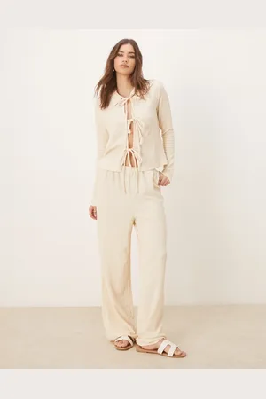 VILA Pantalones color crema de pernera ancha de punto texturizado de (parte de un conjunto)-Blanco