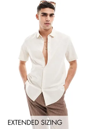 ASOS Camisa de vestir color de corte estándar con cuello de puntas redondas de lino de -Beis neutro