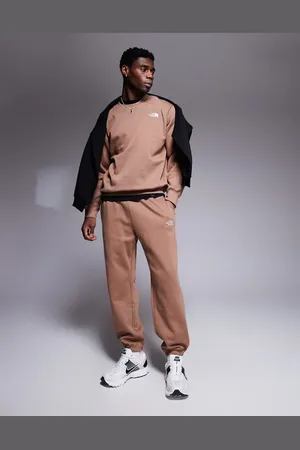 The North Face Joggers marrones básicos extragrandes con logo Essential de