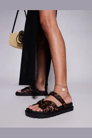 Simmi London Sandalias planas con estampado de y diseño de tiras Adelle de SIMMI London-Multicolor