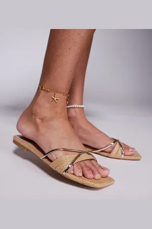 Simmi London Sandalias planas con puntera cuadrada Saffy de SIMMI London Wide Fit-Neutro