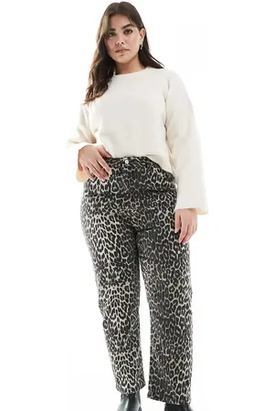 New Look Vaqueros de pernera recta con estampado de leopardo Hannah de New Look Curve-Marrón