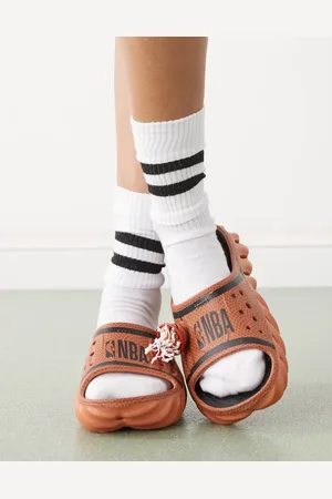 Crocs Sandalias Sienna NBA Echo de