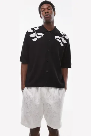 Topman Camisa negra y color crudo con bordado floral de punto de