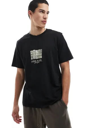 JACK & JONES Camiseta negra extragrande con estampado en el pecho de