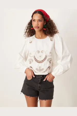JDY Blusa blanca con detalle de croché de