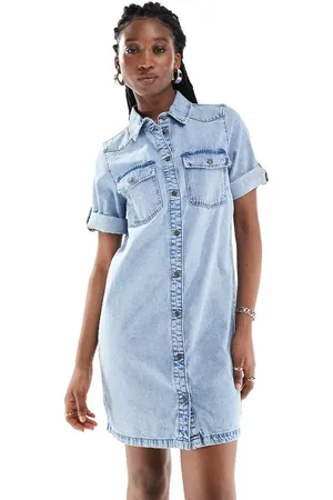 Noisy May Vestido vaquero corto con lavado azul claro y mangas vueltas de -Negro