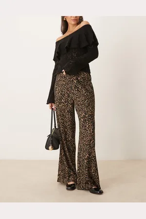 JDY Pantalones de pernera ancha con estampado de leopardo de tejido texturizado de