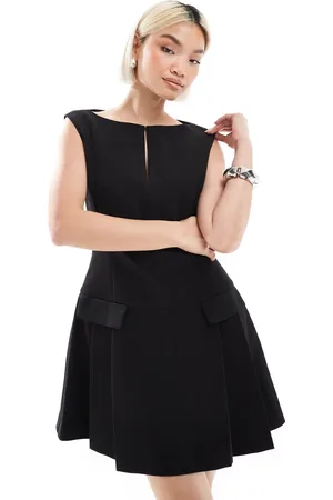 French Connection Vestido corto plisado con cintura baja de sarga Azra de