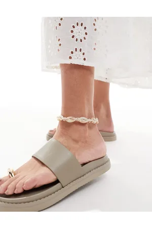 ASOS Tobillera con diseño de conchas de imitación y cuentas doradas de