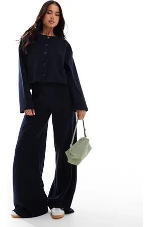 Miss Selfridge Pantalones de pernera ancha de canalé suave de