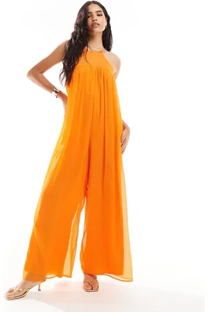 ASOS Mono largo naranja de corte trapecio con cuello halter de chifón de