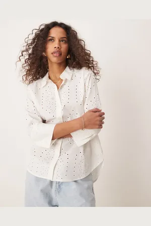 JDY Camisa blanca de corte cuadrado con bordados de