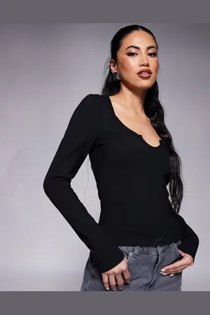 ASOS Top de manga larga con detalle de muesca en el cuello de canalé de