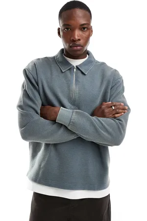 ASOS Sudadera gris oscuro con cuello tipo polo y cremallera corta de canalé de