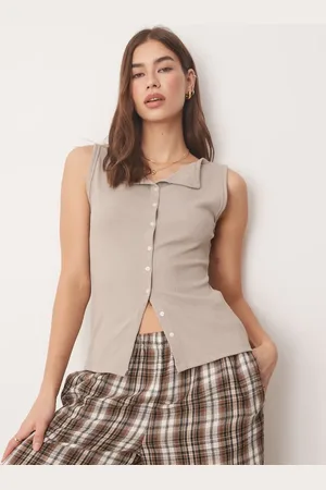 Abercrombie & Fitch Top de corte alargado con cuello barco y botones de canalé de