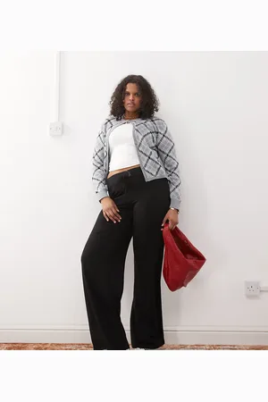 COLLUSION Pantalones negros para yoga de Plus