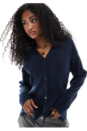 ASOS Cárdigan estructurado con cuello de pico y detalle de botones de punto compacto de -Blanco