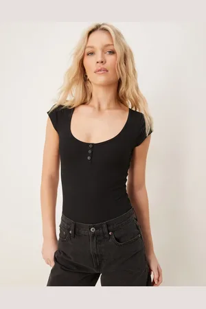 Miss Selfridge Body de manga corta con detalle de botones de canalé de -Multicolor